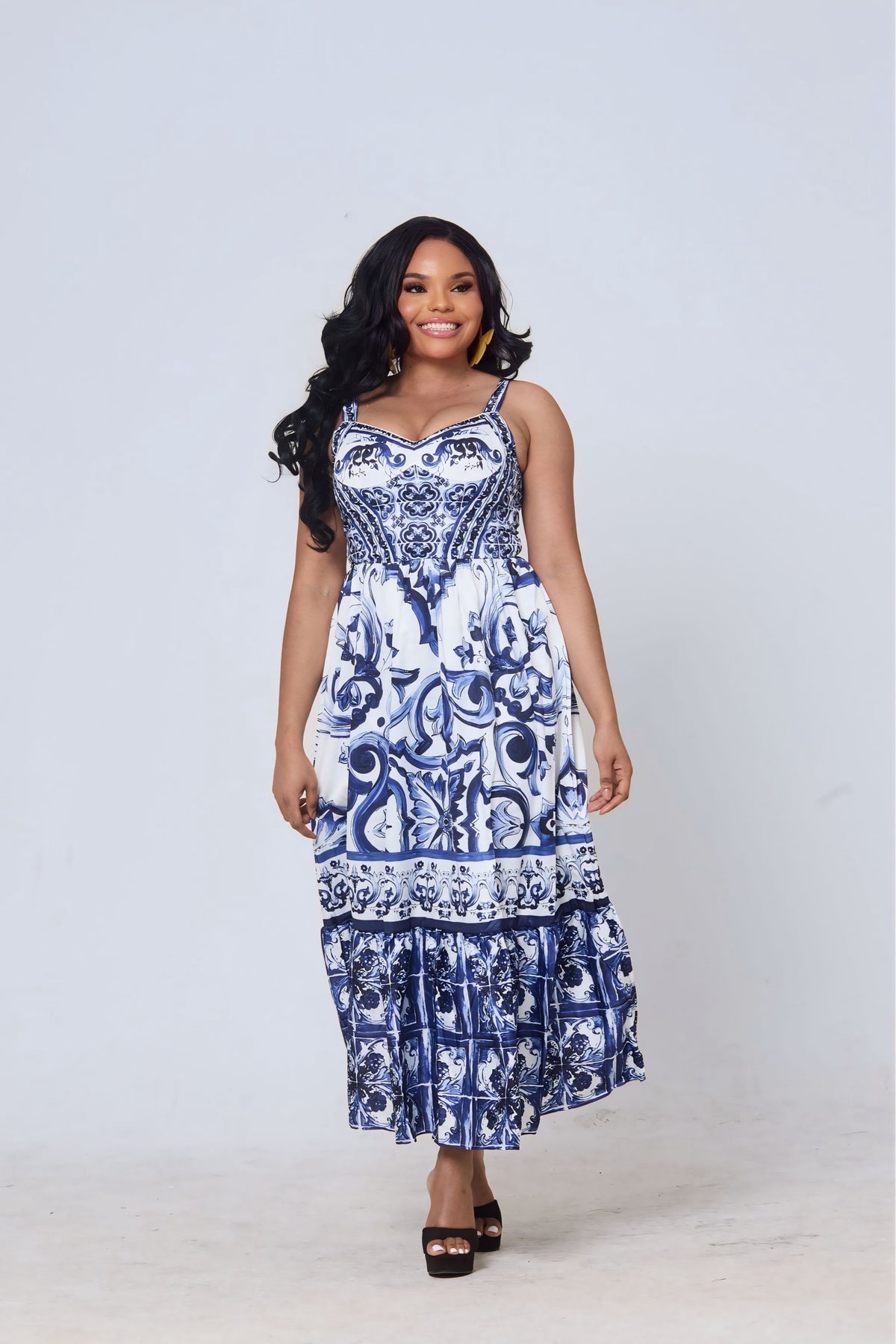 Ruvimbo Maxi – Blue & White Tile Print Dress